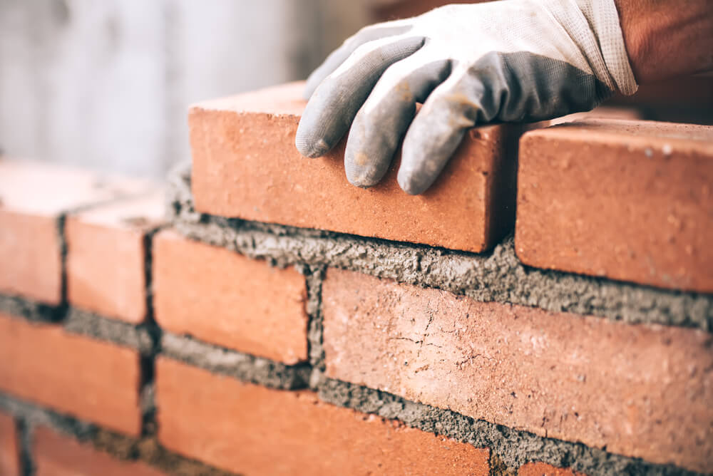 A Comprehensive Guide on Brickies Sand and How to Use It for Bricklaying